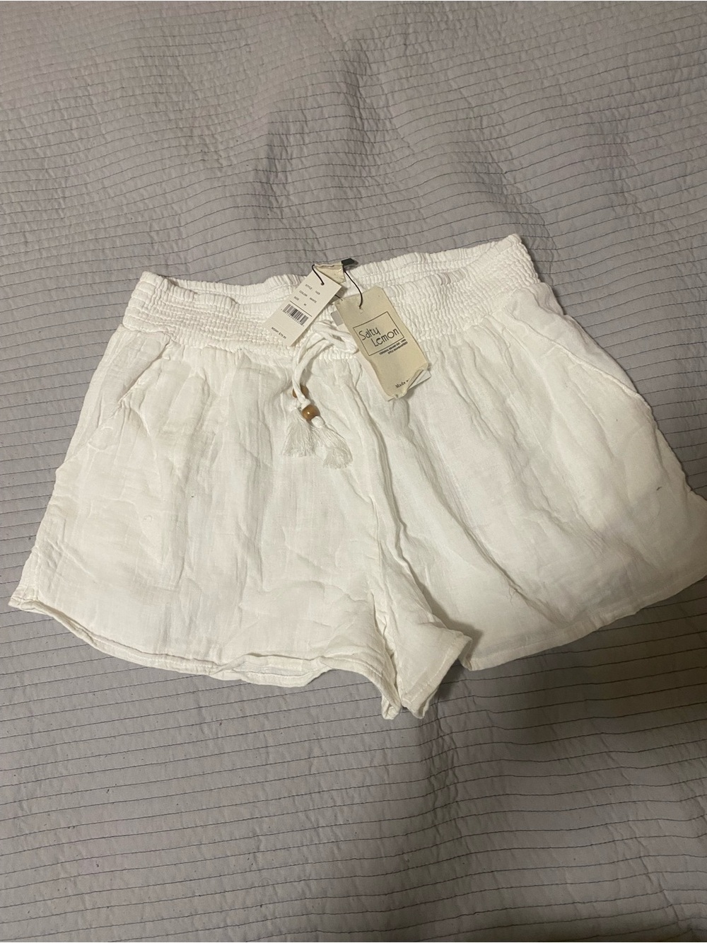 Salty Lemon Women's White Lightweight Drawstring 100% Cotton Shorts Medium NWT